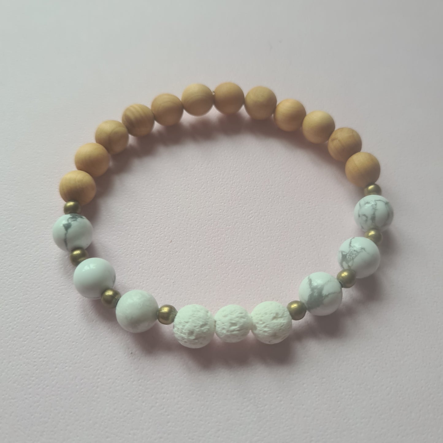 Thuja Wood & Crystal Diffuser Bracelet