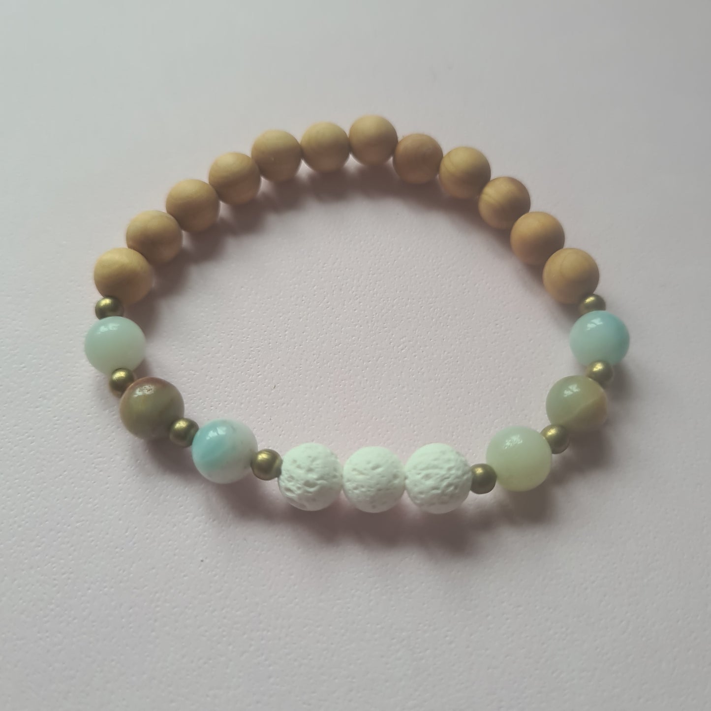 Thuja Wood & Crystal Diffuser Bracelet