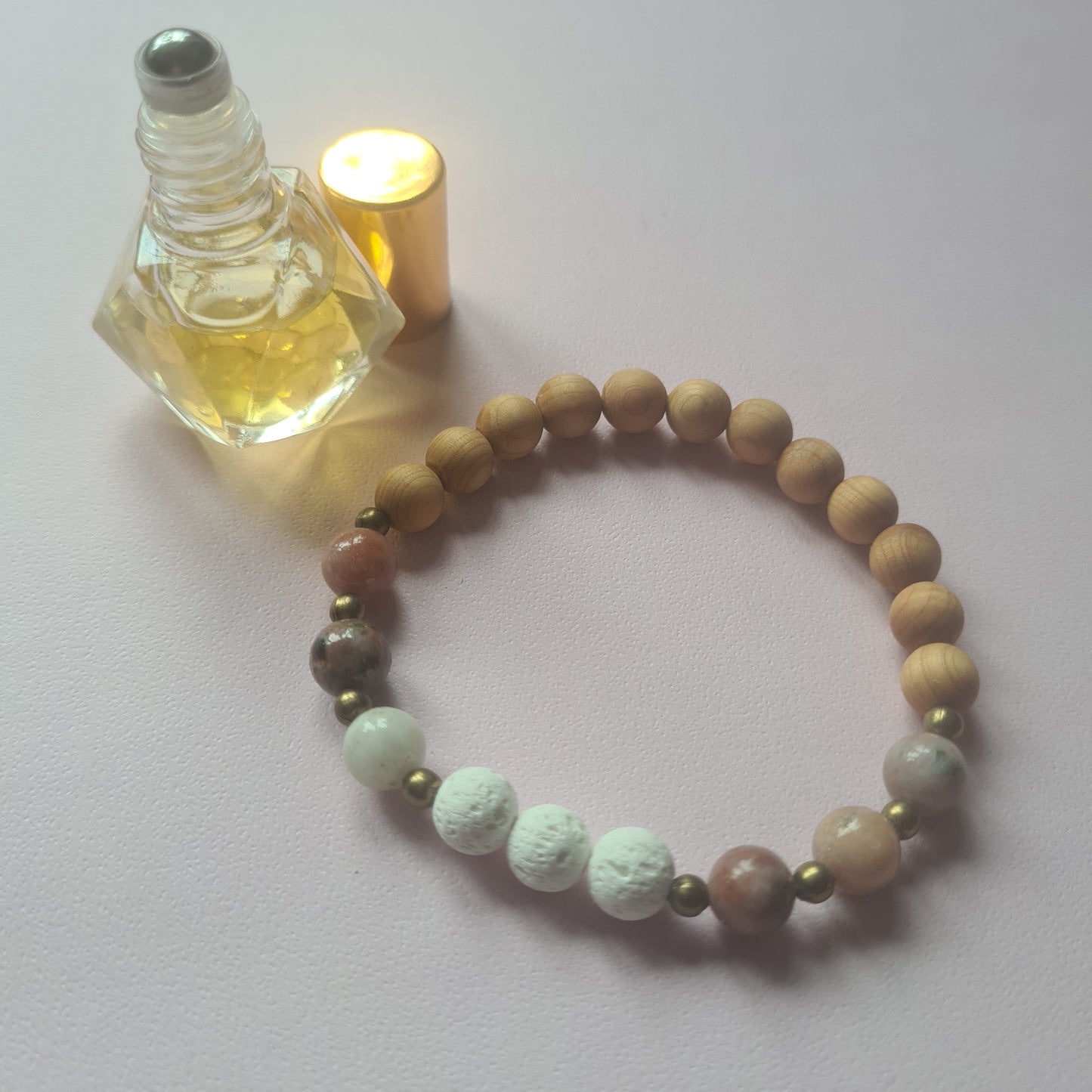 Thuja Wood & Crystal Diffuser Bracelet