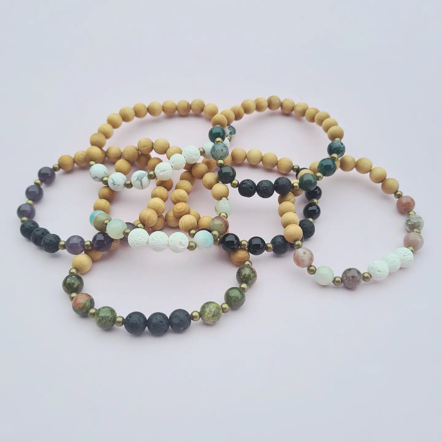 Thuja Wood & Crystal Diffuser Bracelet